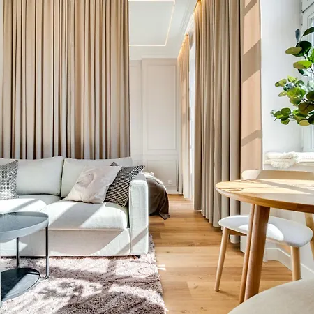 Apartament Poniatowskiego Parkside Studio~parking And Lift *